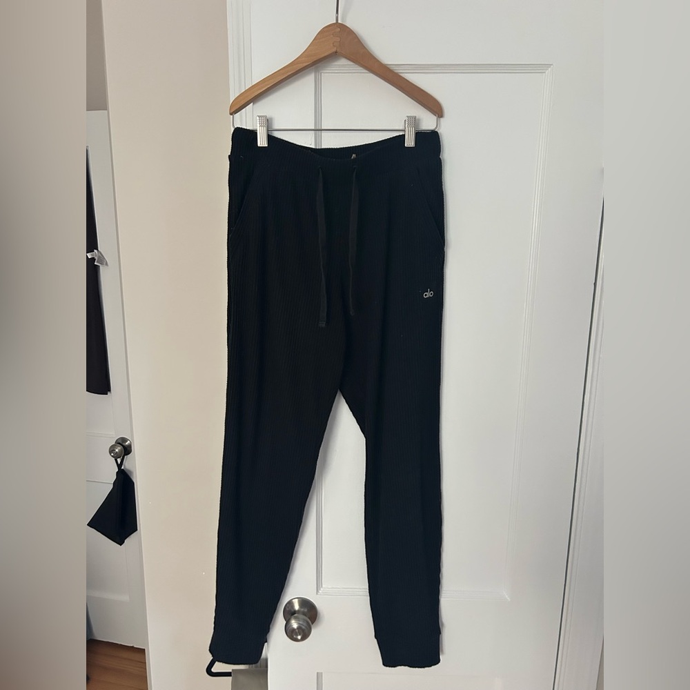 ALO Ribbed Joggers
